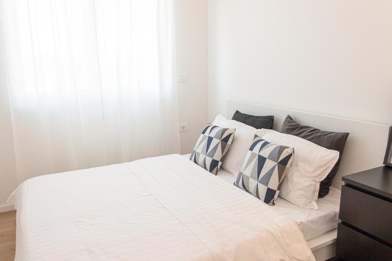 Hisa Bianca Apartments Копер Екстер'єр фото